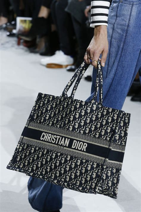 christian dior shoppers